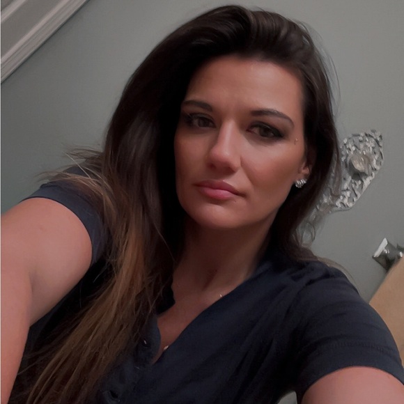 nelljdj84